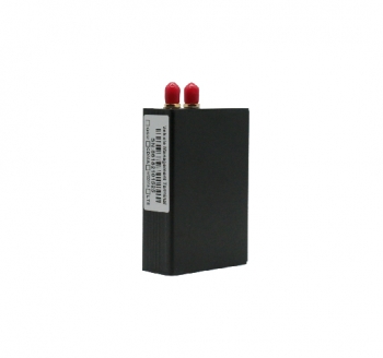 GPS油量溫度監(jiān)控多功能GPS定位設(shè)備4g全網(wǎng)通